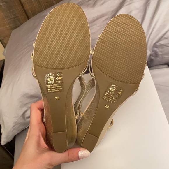 David’s bridal wedges - Picture 3 of 5